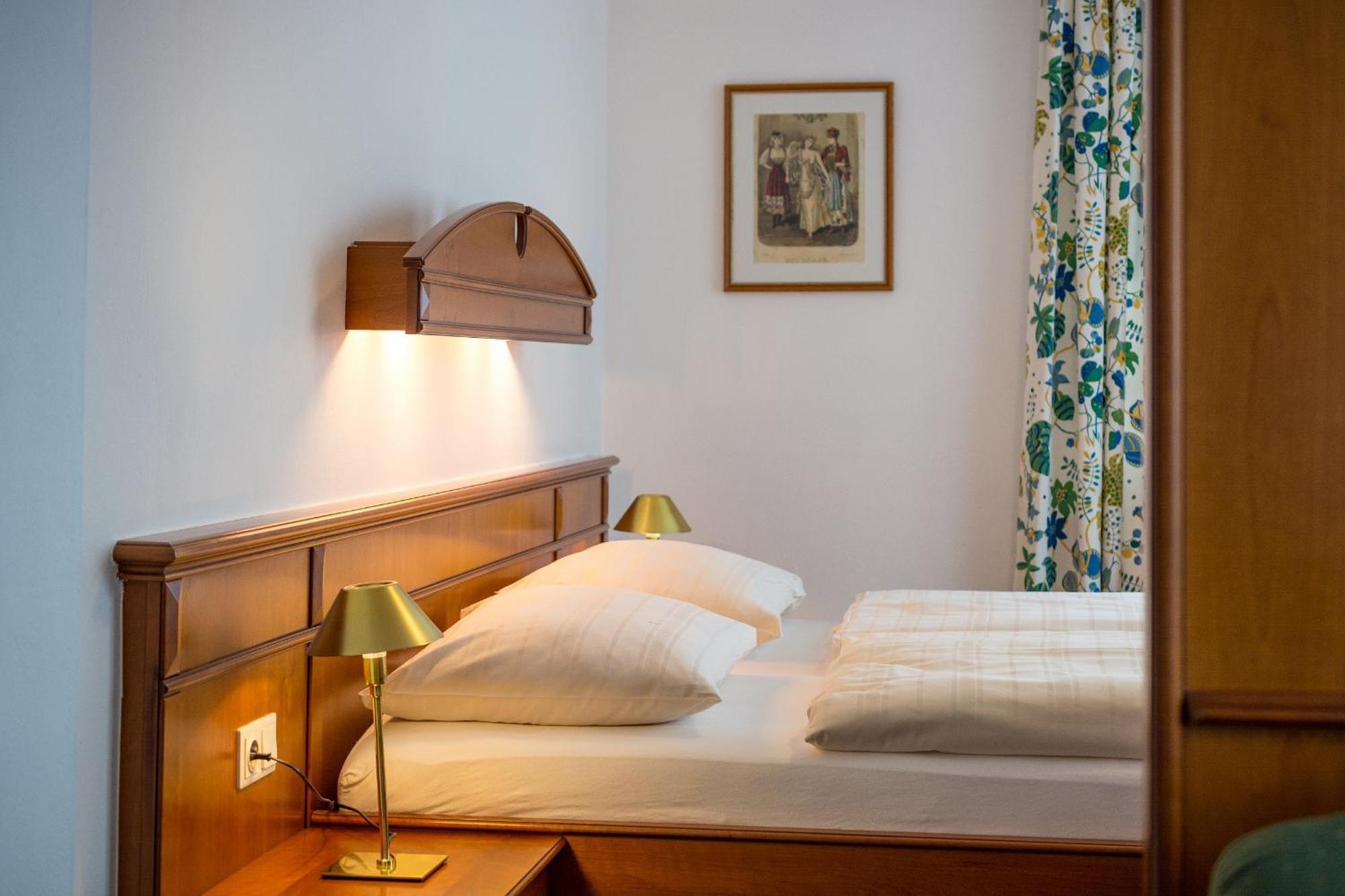 Landhotel Post Ebensee Am Traunsee ***S 외부 사진